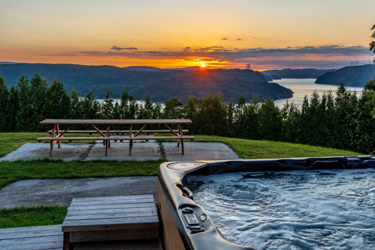 Montfjord - Chalets, Vue Spectaculaire Et Spa. Chantafjord #4 Sacre-Coeur Eksteriør billede