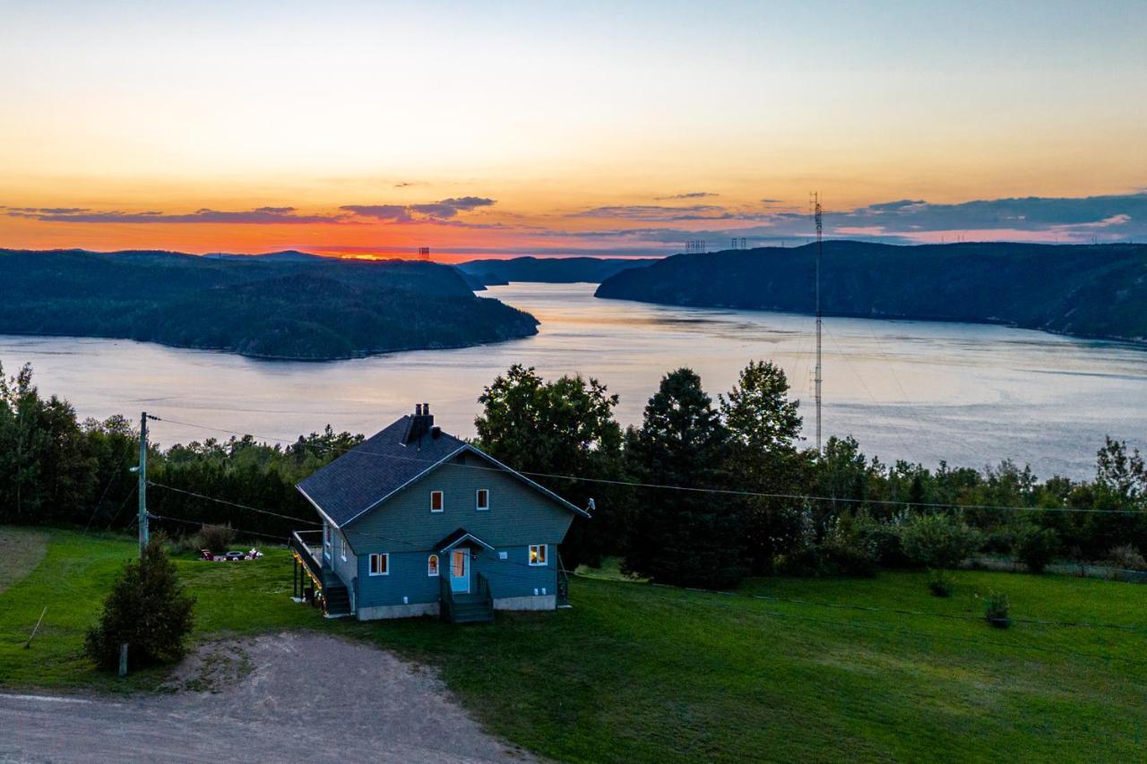 Montfjord - Chalets, Vue Spectaculaire Et Spa. Chantafjord #4 Sacre-Coeur Eksteriør billede