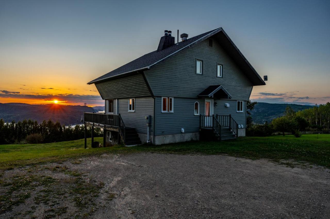 Montfjord - Chalets, Vue Spectaculaire Et Spa. Chantafjord #4 Sacre-Coeur Eksteriør billede
