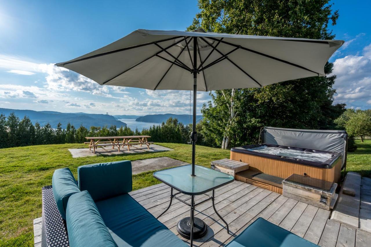 Montfjord - Chalets, Vue Spectaculaire Et Spa. Chantafjord #4 Sacre-Coeur Eksteriør billede