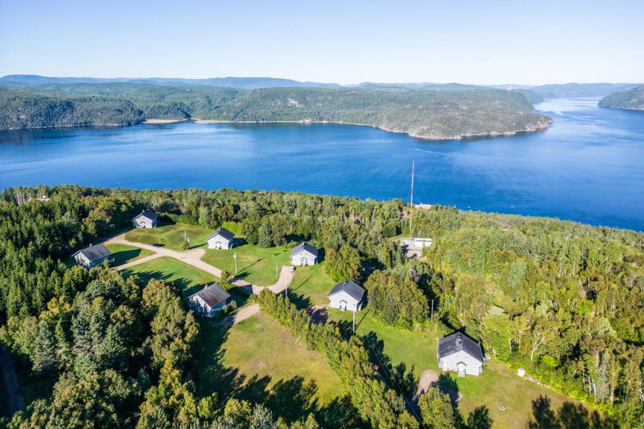 Montfjord - Chalets, Vue Spectaculaire Et Spa. Chantafjord #4 Sacre-Coeur Eksteriør billede