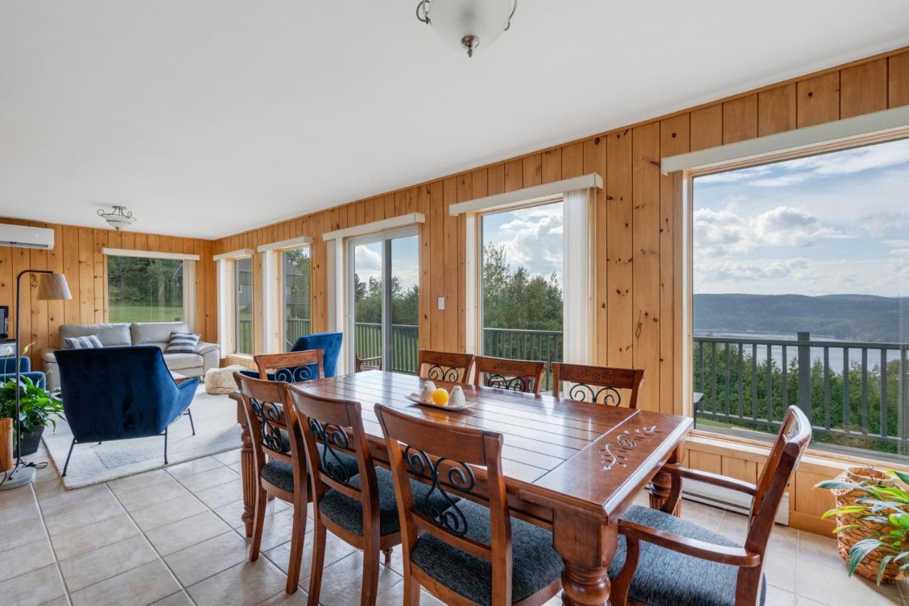 Montfjord - Chalets, Vue Spectaculaire Et Spa. Chantafjord #4 Sacre-Coeur Eksteriør billede